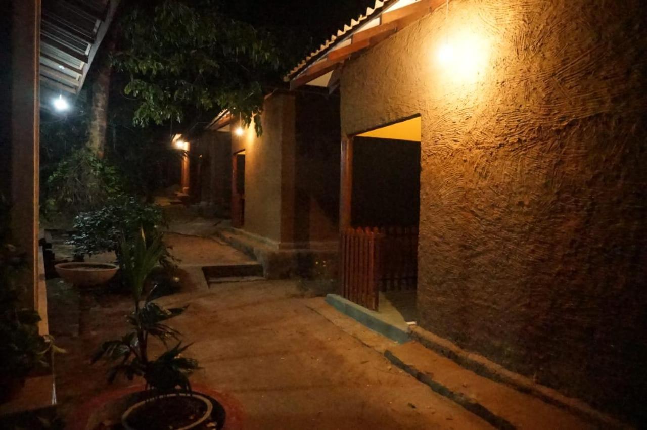 מלון קורונגאלה Agoura Hills מראה חיצוני תמונה